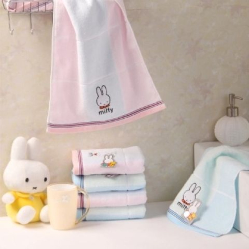 منشفة وجه من القطن النقي ناعمة - مراجعة Home Goods Bathroom Accessories وسعره